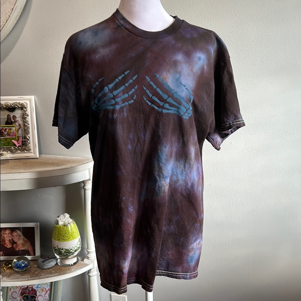 [Hedgehog Hustle] Tye Dye Skeleton Shirt - Size Medium